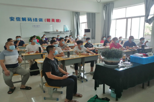 咸阳大家都信任的汽车钥匙培训中心是谁？